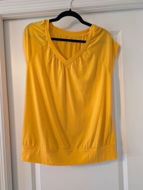 Yellow V-Neck Cap Sleeve Women’s Top